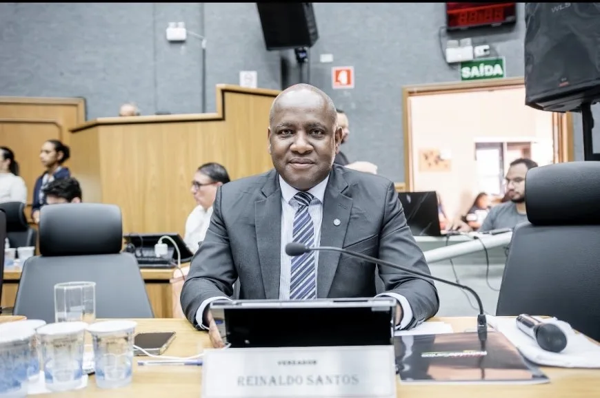 Reinaldo Santos solicita pavimentação do estacionamento do Complexo de Saúde de Cajamar