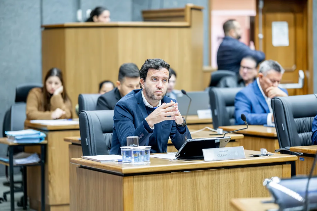 Clebinho propõe estudo para implementação de salas de inovação em Cajamar
