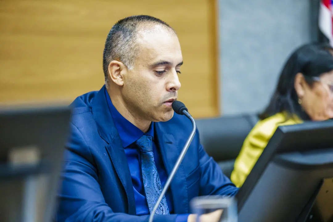 Lê Martins propõe plataforma digital para impulsionar comércio local em Cajamar