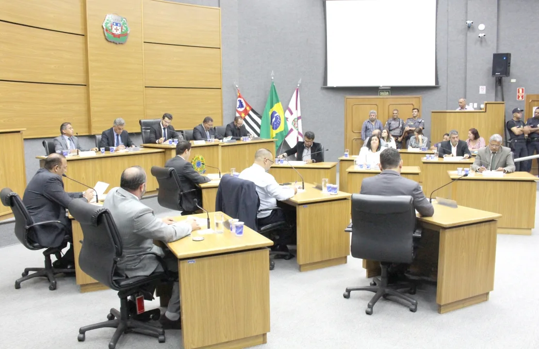 Vereadores de Cajamar já apresentaram mais de 90 Requerimentos e 220 Indicações