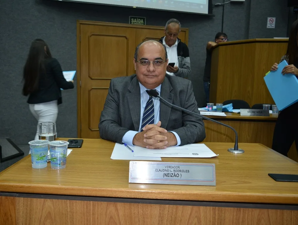 Neizão requer limpeza de rios e córregos da cidade