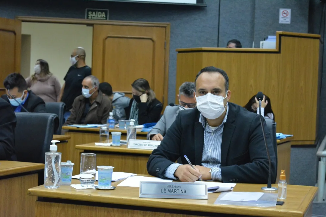 Lê Martins pede especialidade de endodontia nas unidades de saúde
