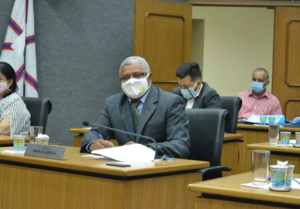 Mané do América apresenta Moção de Apelo por retorno dos jogos nos campos de futebol