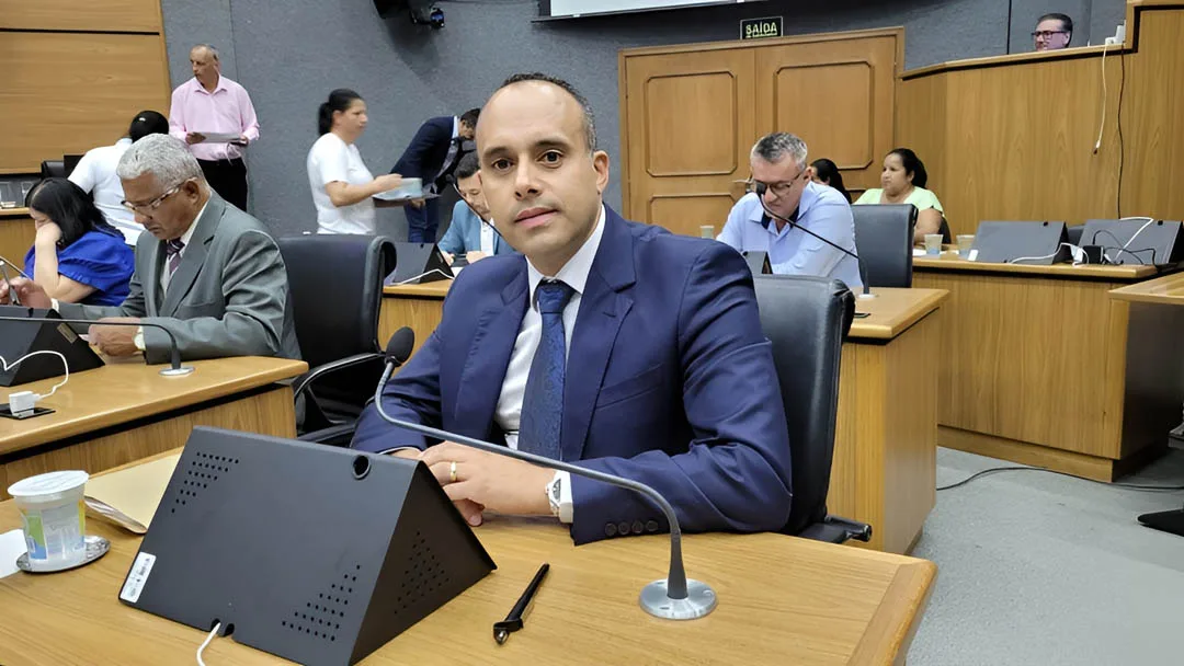 Lê Martins solicita o retorno das atividades do Coral Municipal