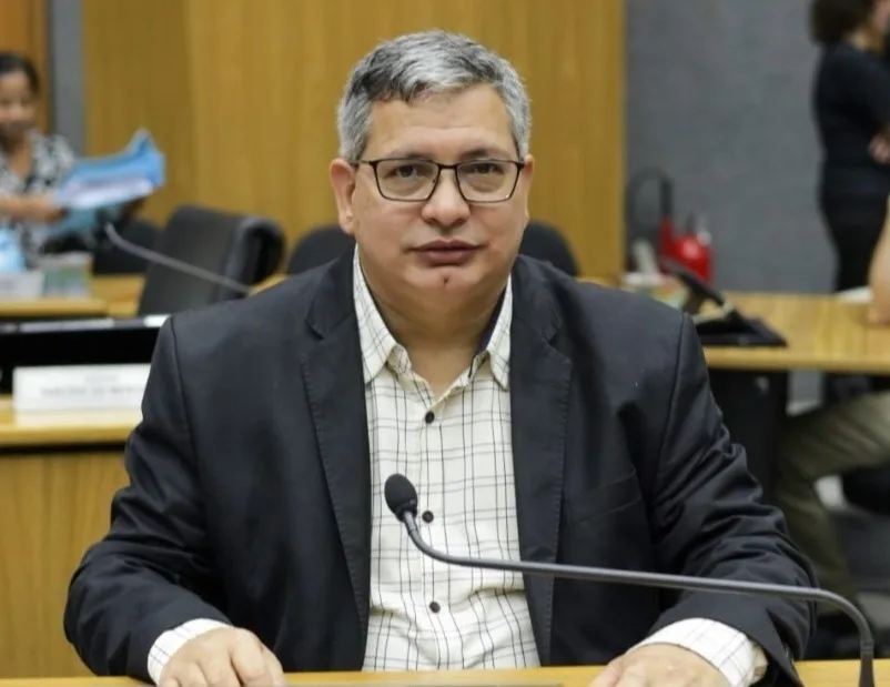 Vereador Adilson Aparecido solicita providências para falta de água no Portal dos Ipês